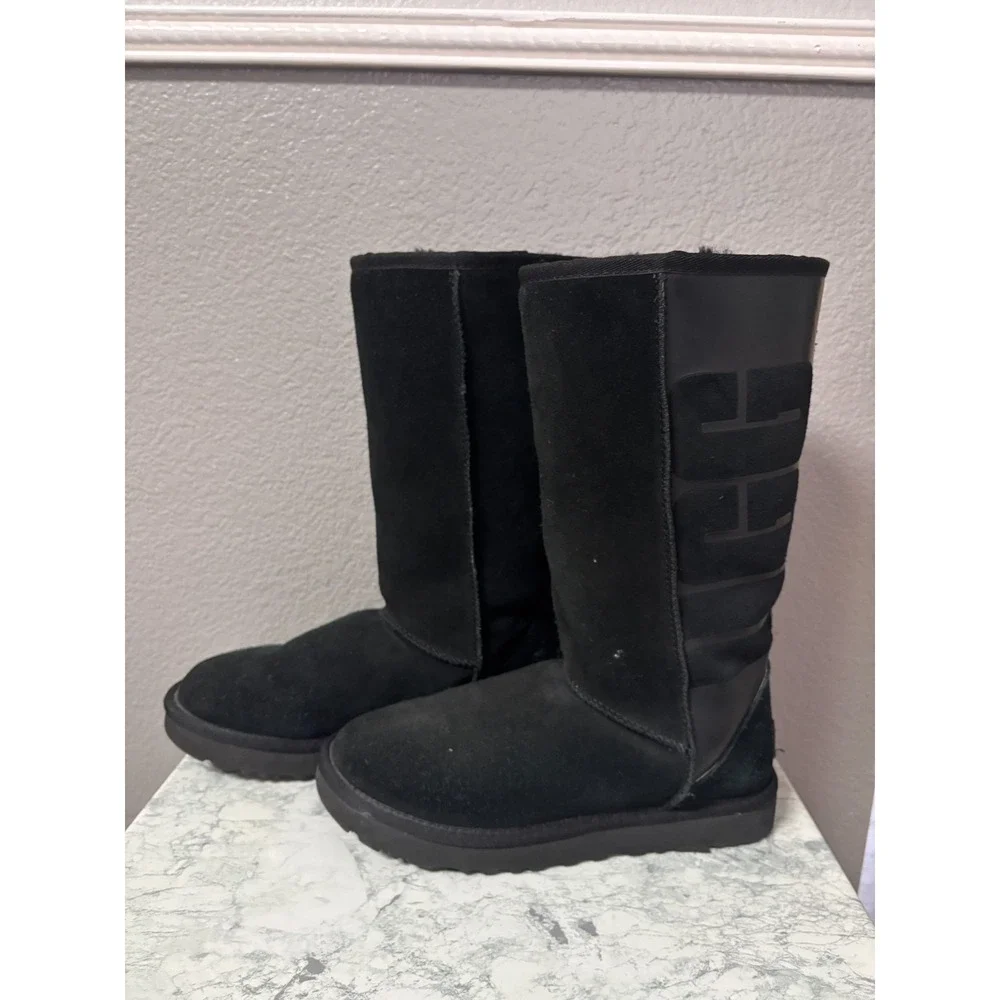 UGG Womens 7 Classic Tall Boots Black Suede Rubber Logo 1096471 Winter Boot